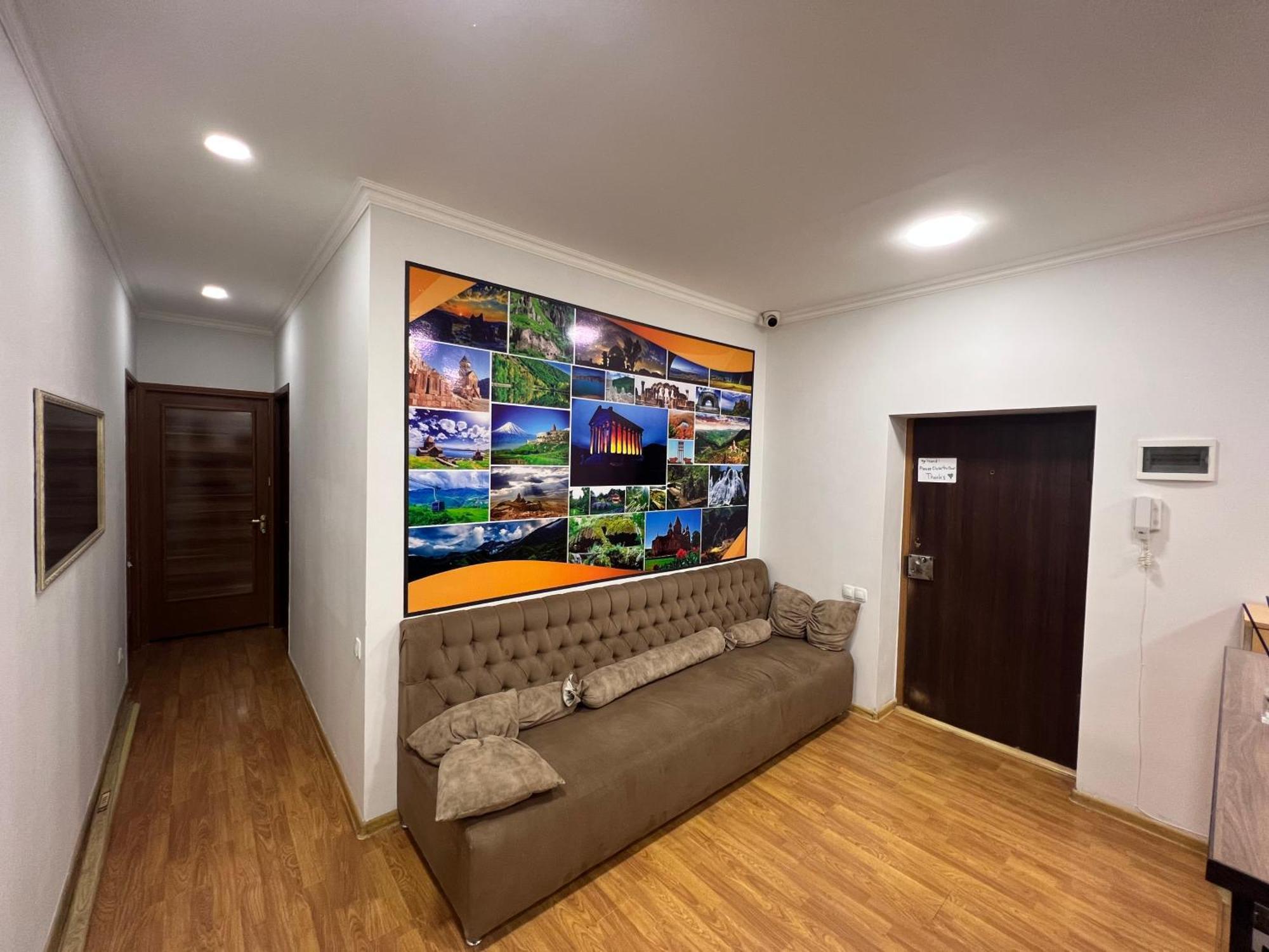 Pushkiin Hotel Yerevan Ngoại thất bức ảnh