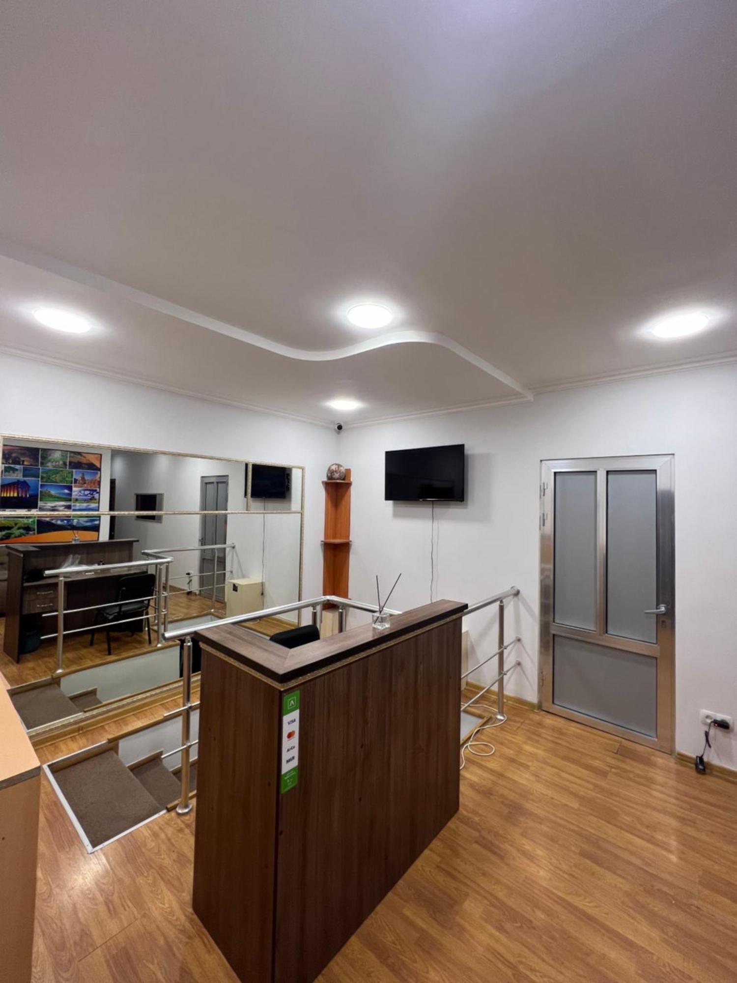 Pushkiin Hotel Yerevan Ngoại thất bức ảnh